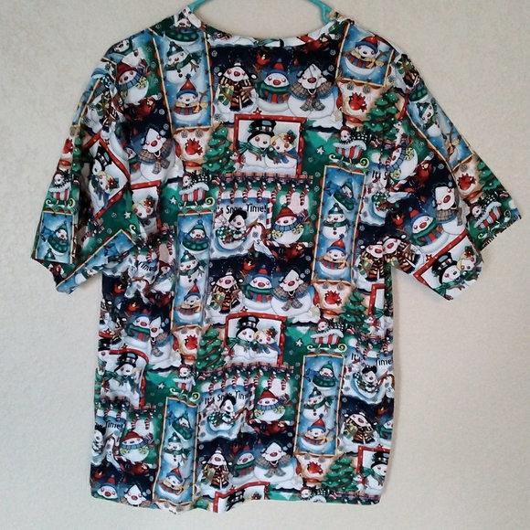 Barco Uniforms Scrubs Top Sz Medium Snowman Theme - Picture 2 of 6